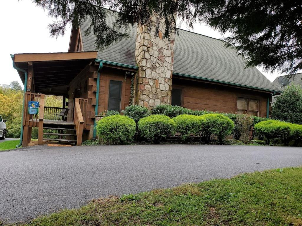 Story Brook: Beautiful True Log Cabin! Close To Dollywood, State Park, And More! Sevierville Exterior photo