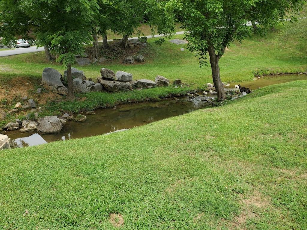 Story Brook: Beautiful True Log Cabin! Close To Dollywood, State Park, And More! Sevierville Exterior photo