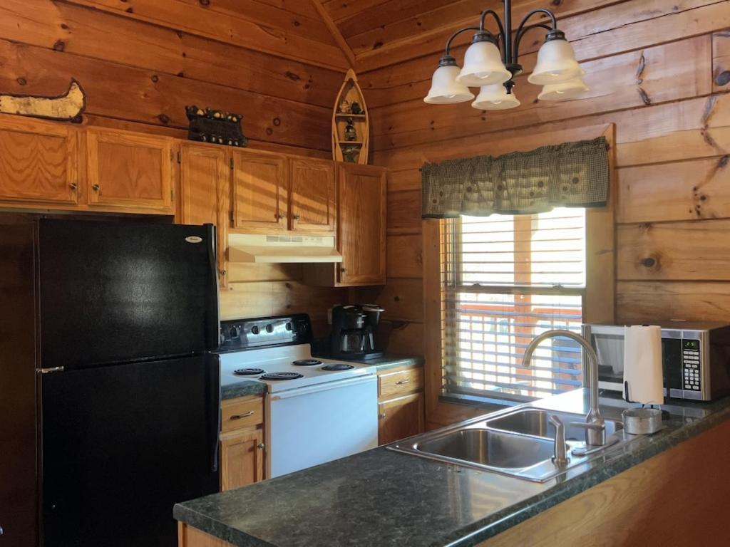 Story Brook: Beautiful True Log Cabin! Close To Dollywood, State Park, And More! Sevierville Exterior photo